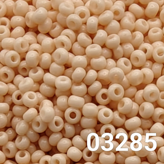 Preciosa Czech Seed Beads 10/0 Solgel Chalk Orange 03285 close-up