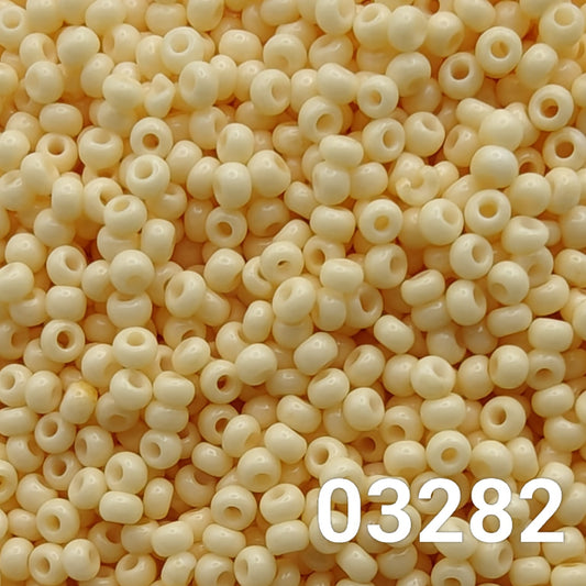 Close-up of Preciosa Czech Seed Beads 10/0 – Solgel Chalk Yellow 03282