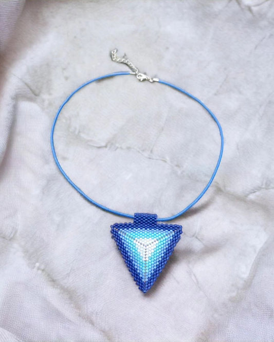 Arctic Prism – Beaded Triangle Pendant Necklace (BlueWhite)