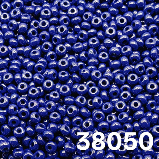 Preciosa Czech seed beads 100 Opaque Luster Royal Blue 38050 close-up