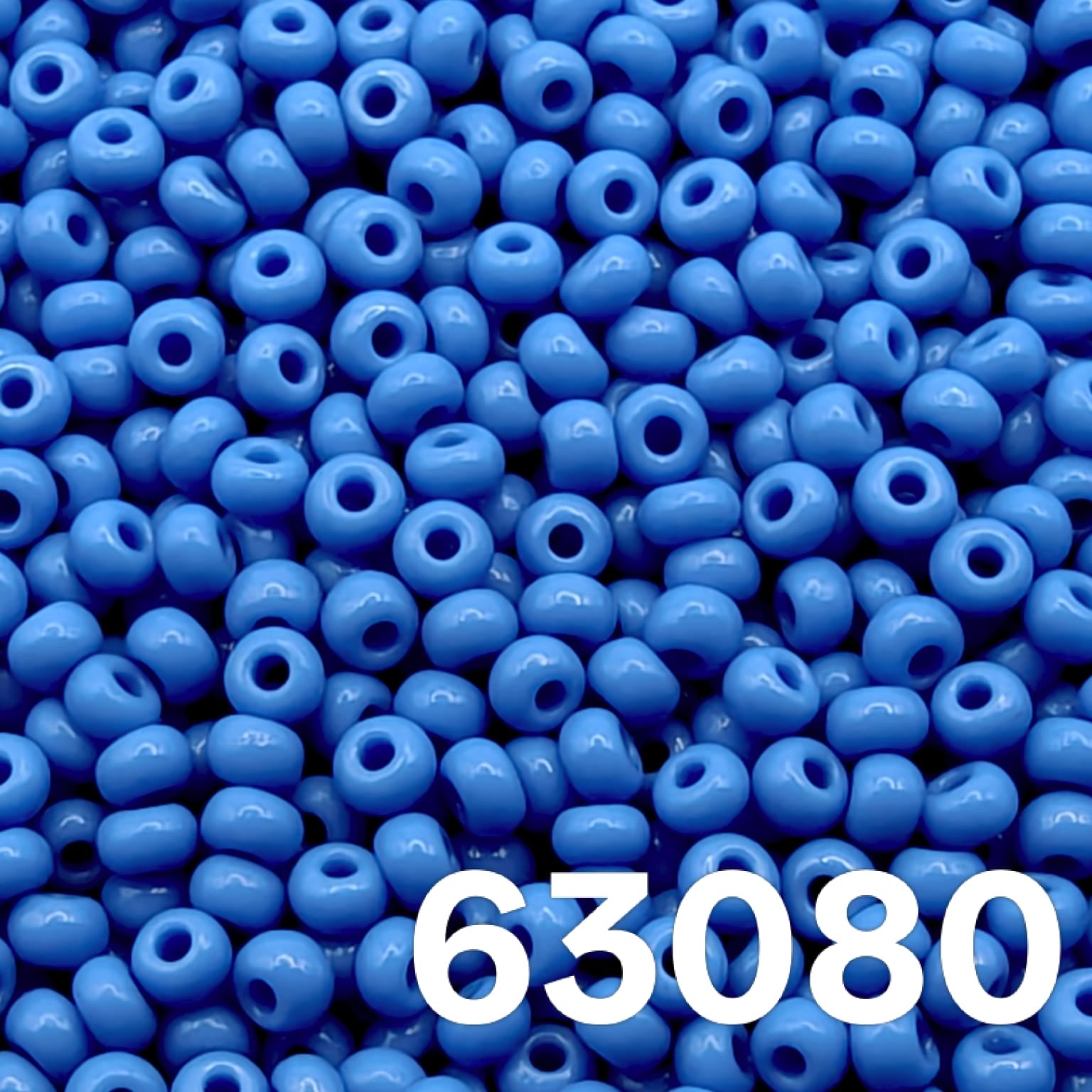 Preciosa 10/0 Opaque Dark Turquoise seed beads 63080 – close up view