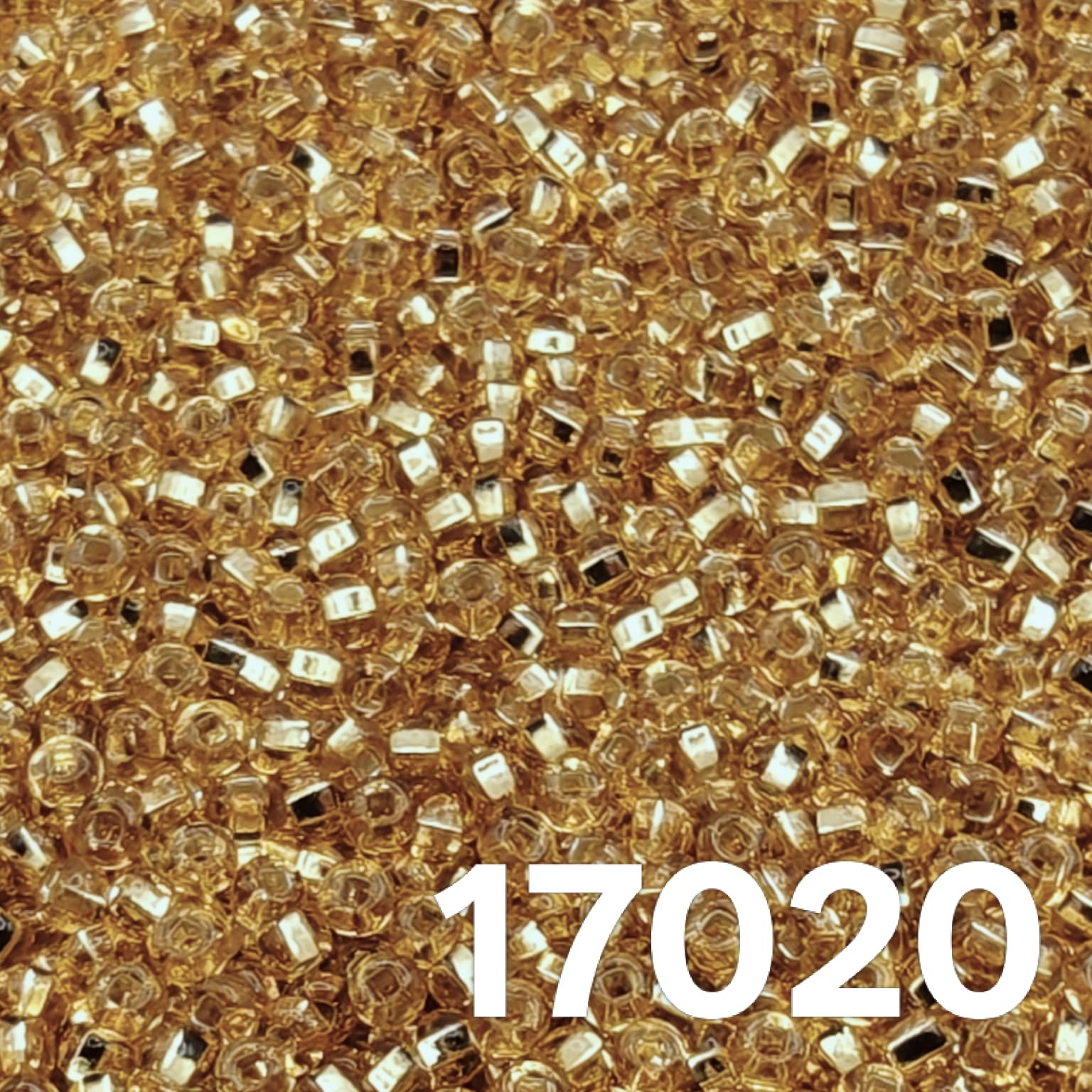 Preciosa 10/0 Silverlined Gold 17020 seed beads — macro close-up