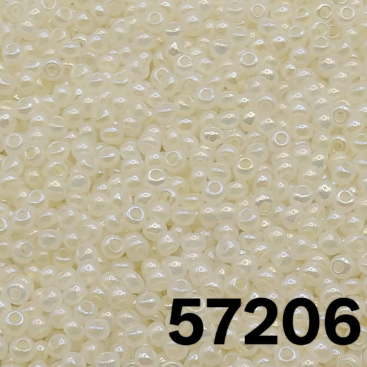Preciosa 10/0 seed beads Pearlized White Shell Rainbow 57206 close-up