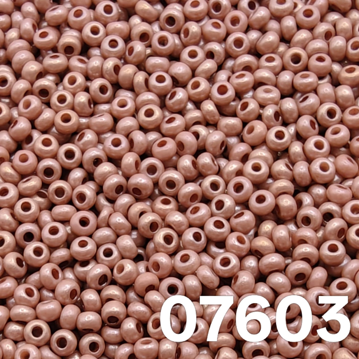 Preciosa Czech seed beads 10/0 Opaque Luster Pink Dyed Chalk White 07603 – round glass beads close-up