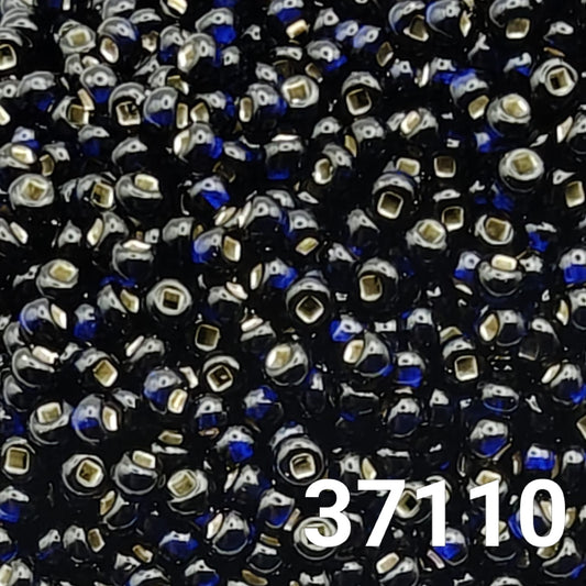 Silverlined Cobalt Blue Preciosa seed beads 10/0 – close-up image